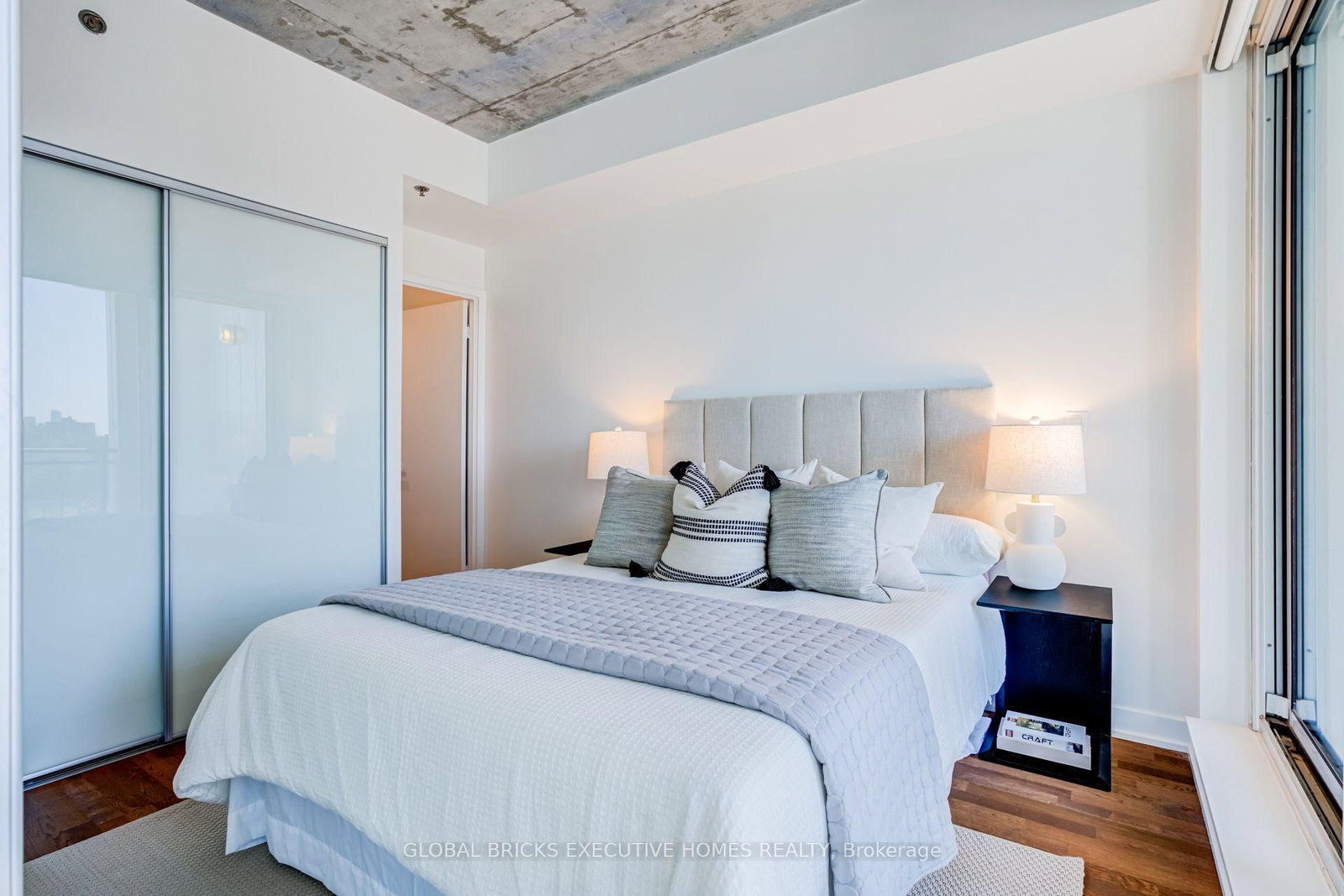 20 Minowan Miikan Lane • #516 • Toronto, ON photo 11