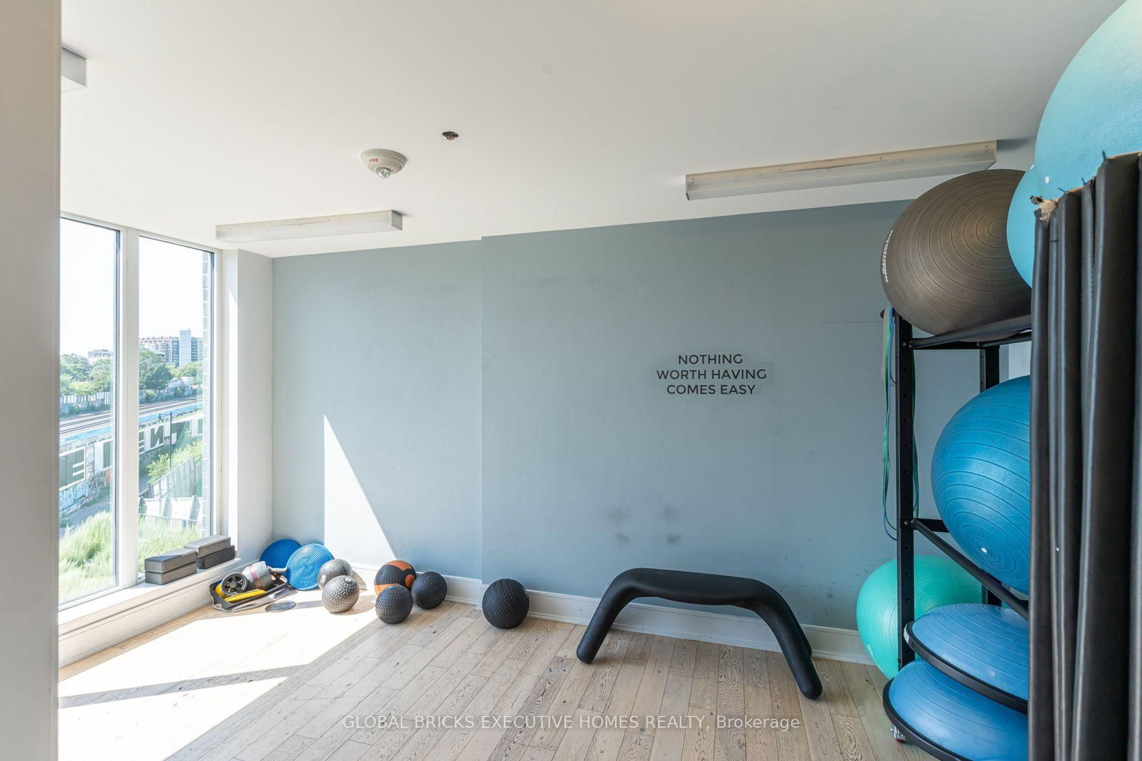 20 Minowan Miikan Lane • #516 • Toronto, ON photo 36
