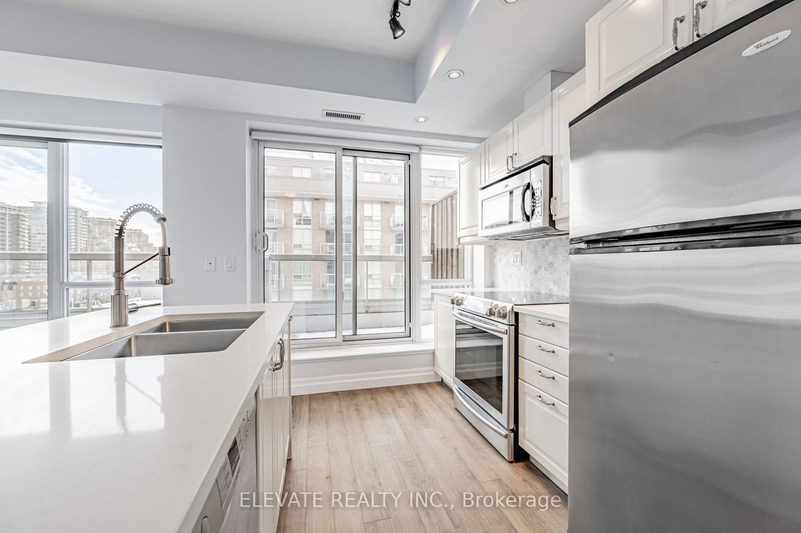 15 Stafford Street • #LPH5 • Toronto, ON photo 14