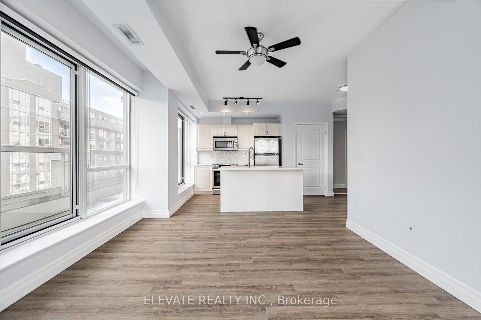 15 Stafford Street • #LPH5 • Toronto, ON photo 9