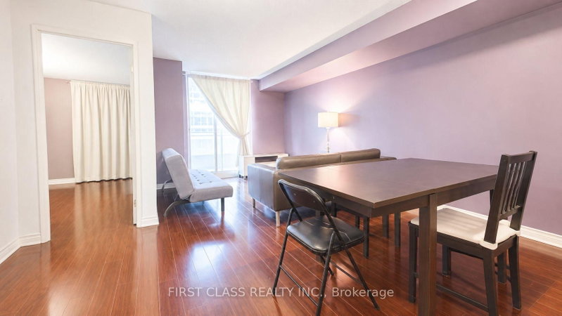 1101 - 260 Doris Avenue