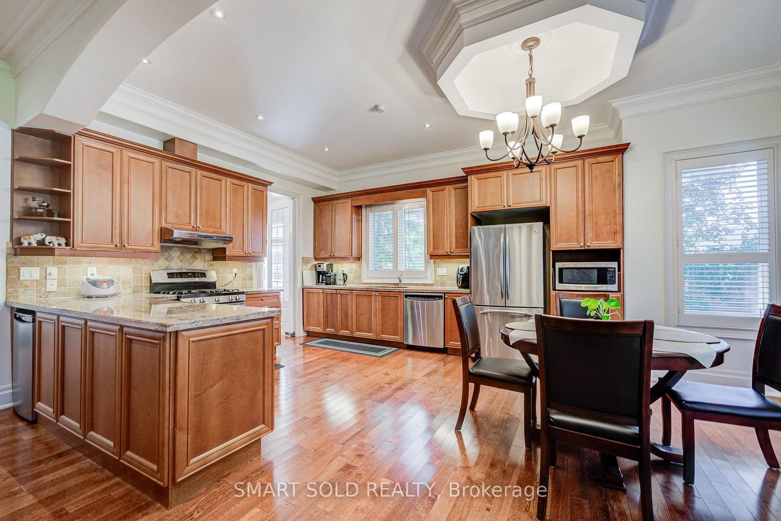 6 Brill Crescent • Toronto, ON photo 15