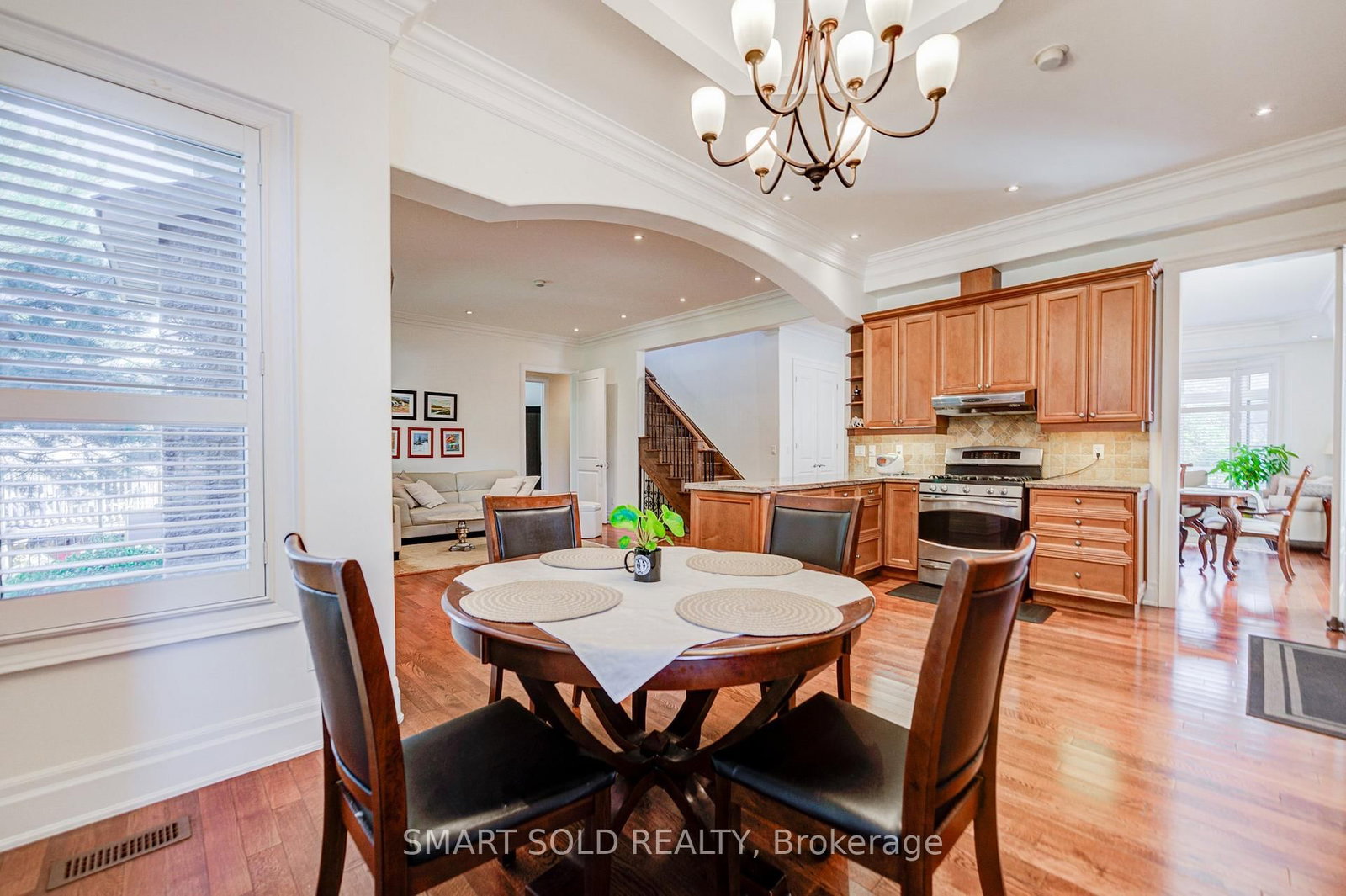 6 Brill Crescent • Toronto, ON photo 16