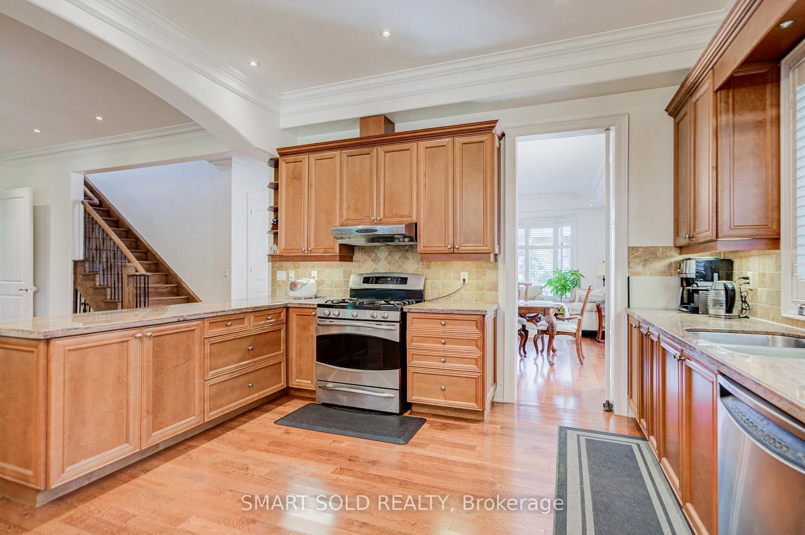 6 Brill Crescent • Toronto, ON photo 17
