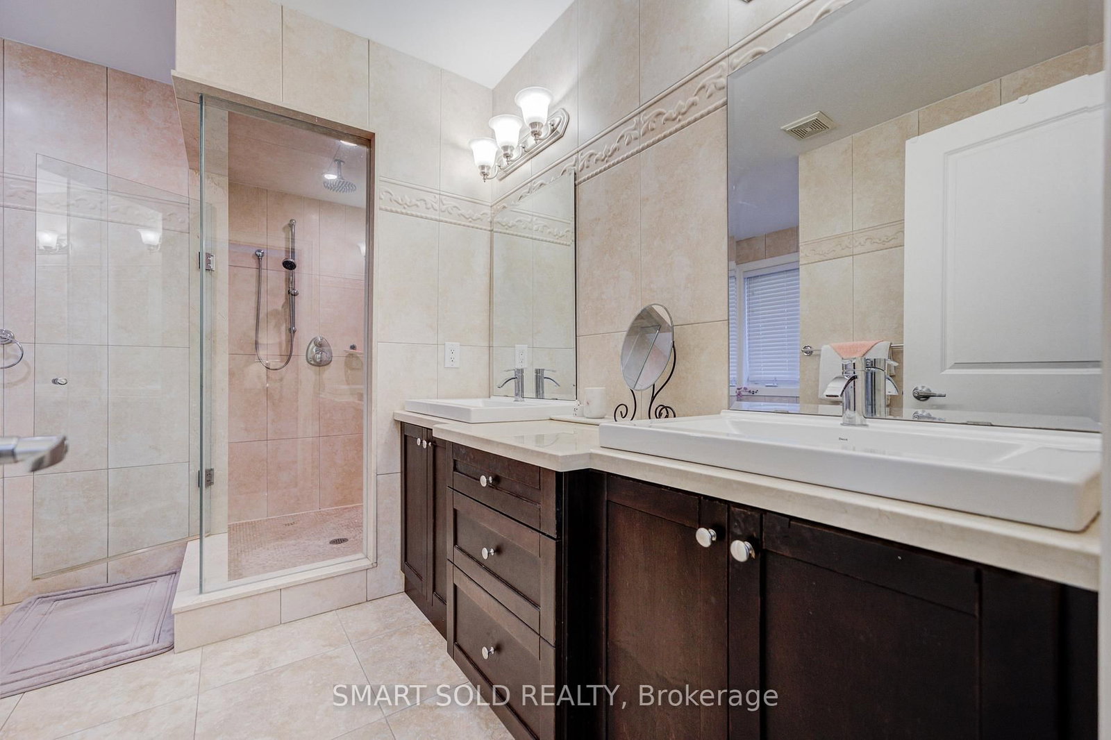 6 Brill Crescent • Toronto, ON photo 25