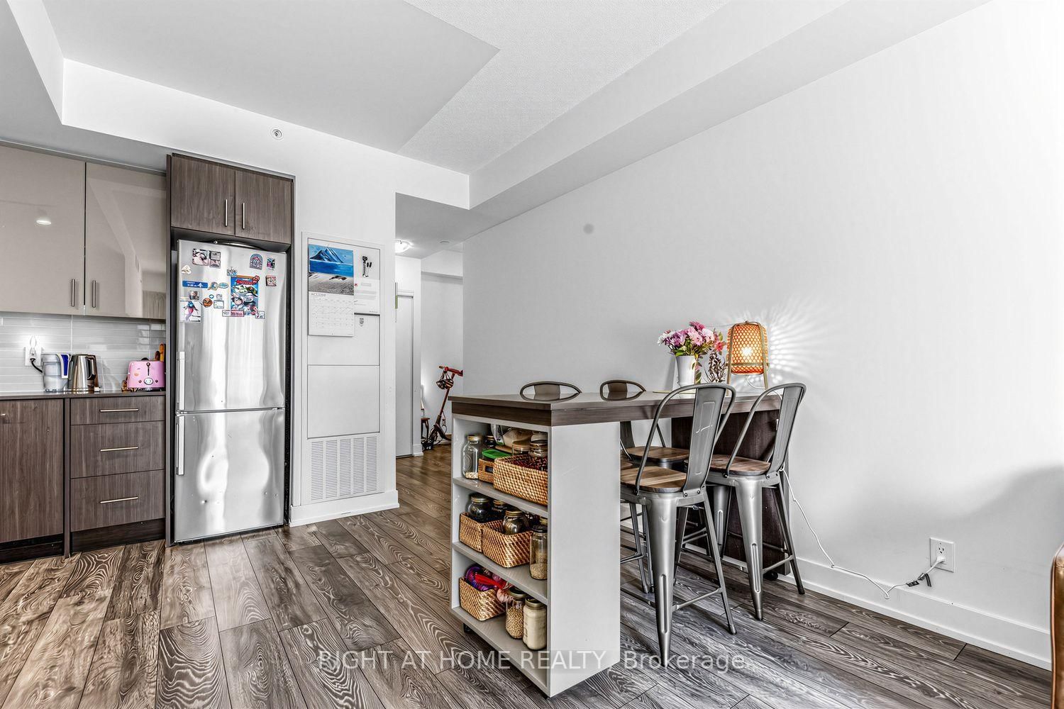 180 Fairview Mall Drive • #202 • Toronto, ON photo 8