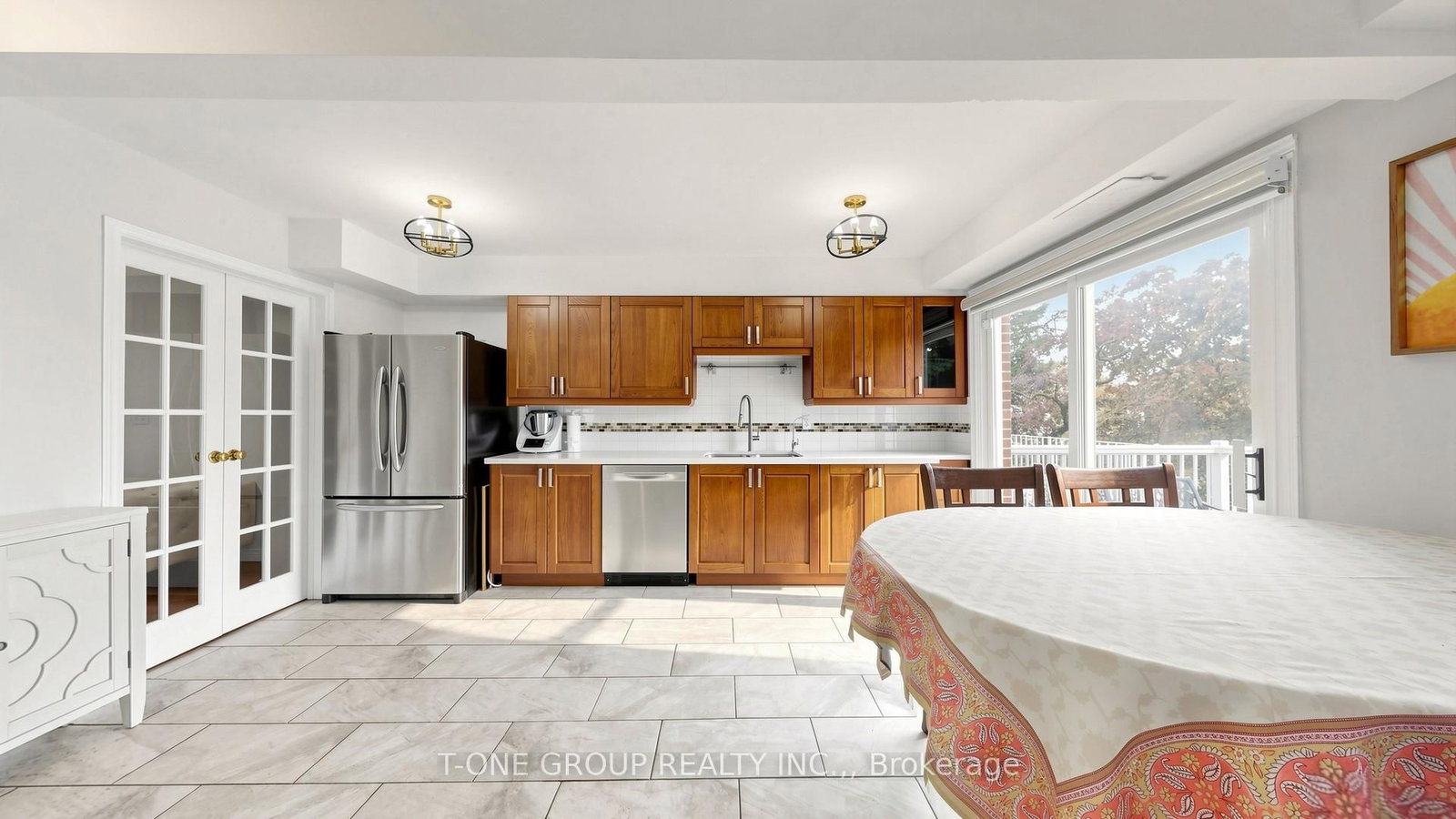 41 Chipwood Crescent • Toronto, ON photo 11