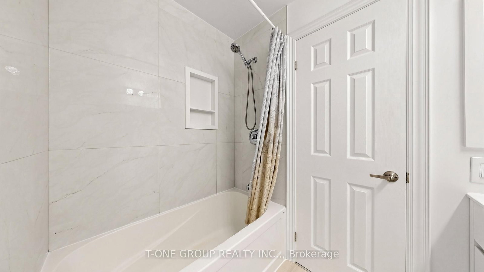 41 Chipwood Crescent • Toronto, ON photo 27