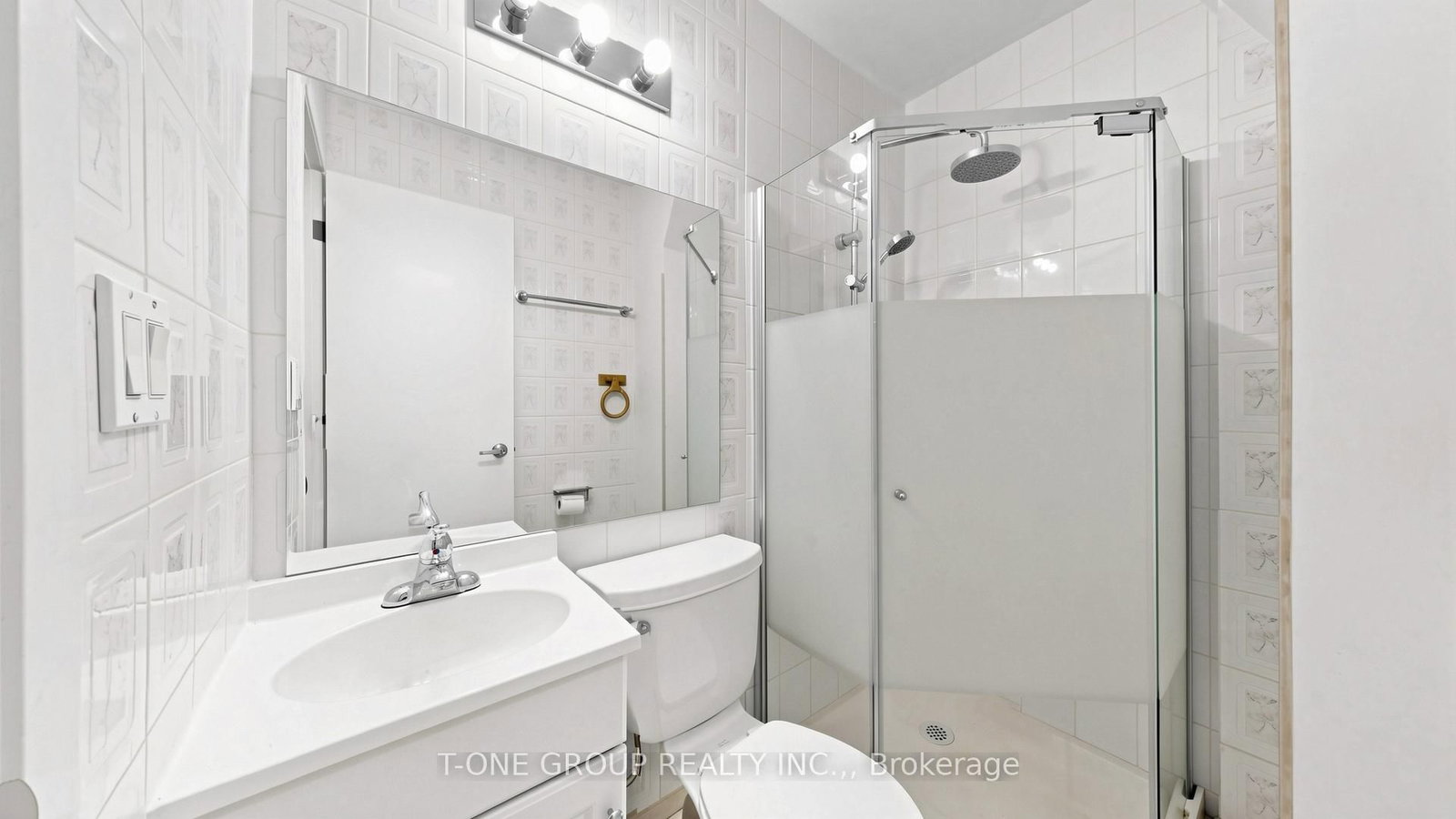 41 Chipwood Crescent • Toronto, ON photo 5