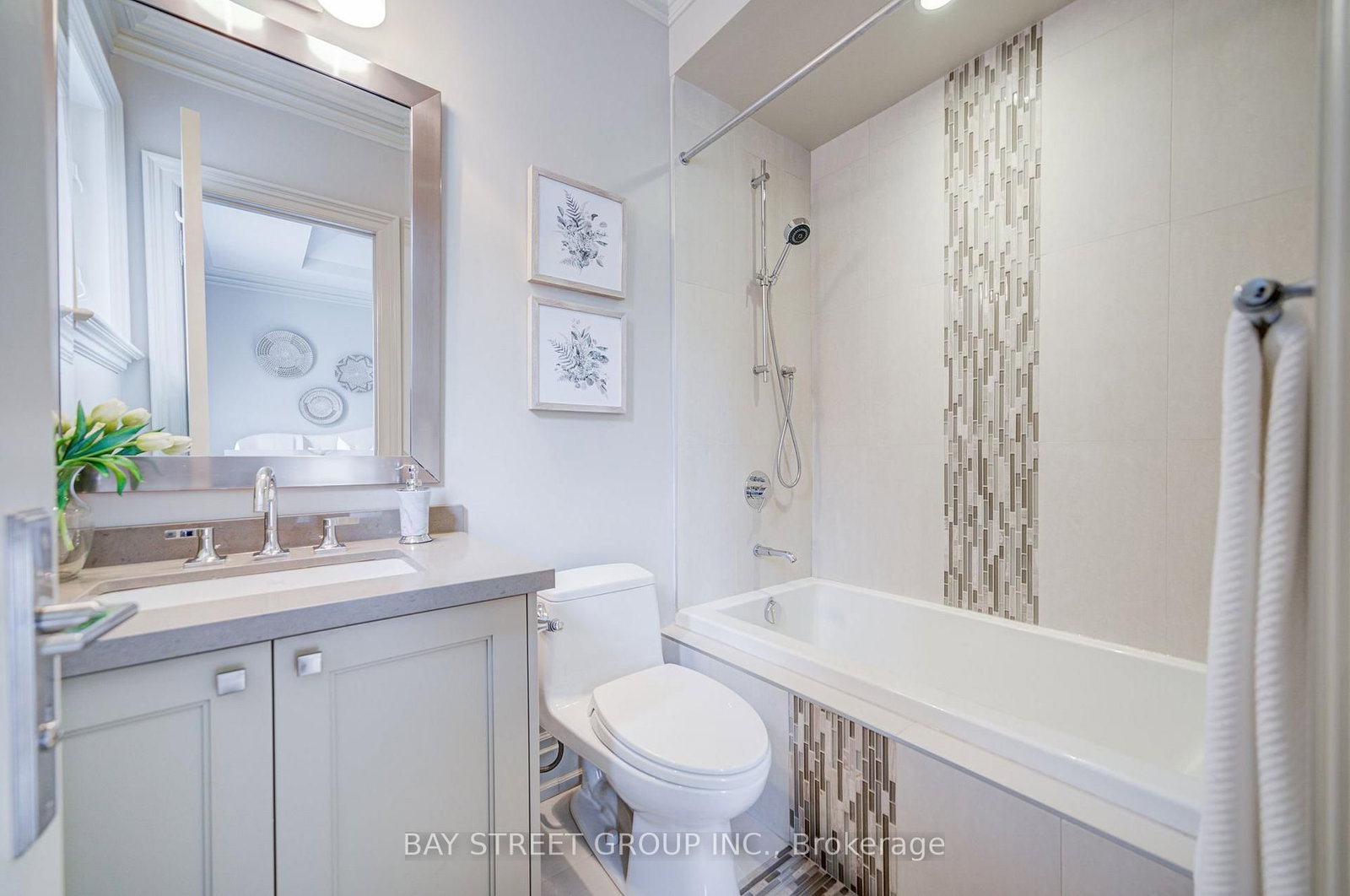 500 Deloraine Avenue • Toronto, ON photo 36