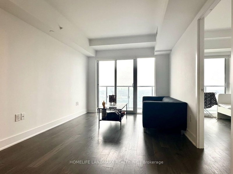 2912 - 955 Bay Street