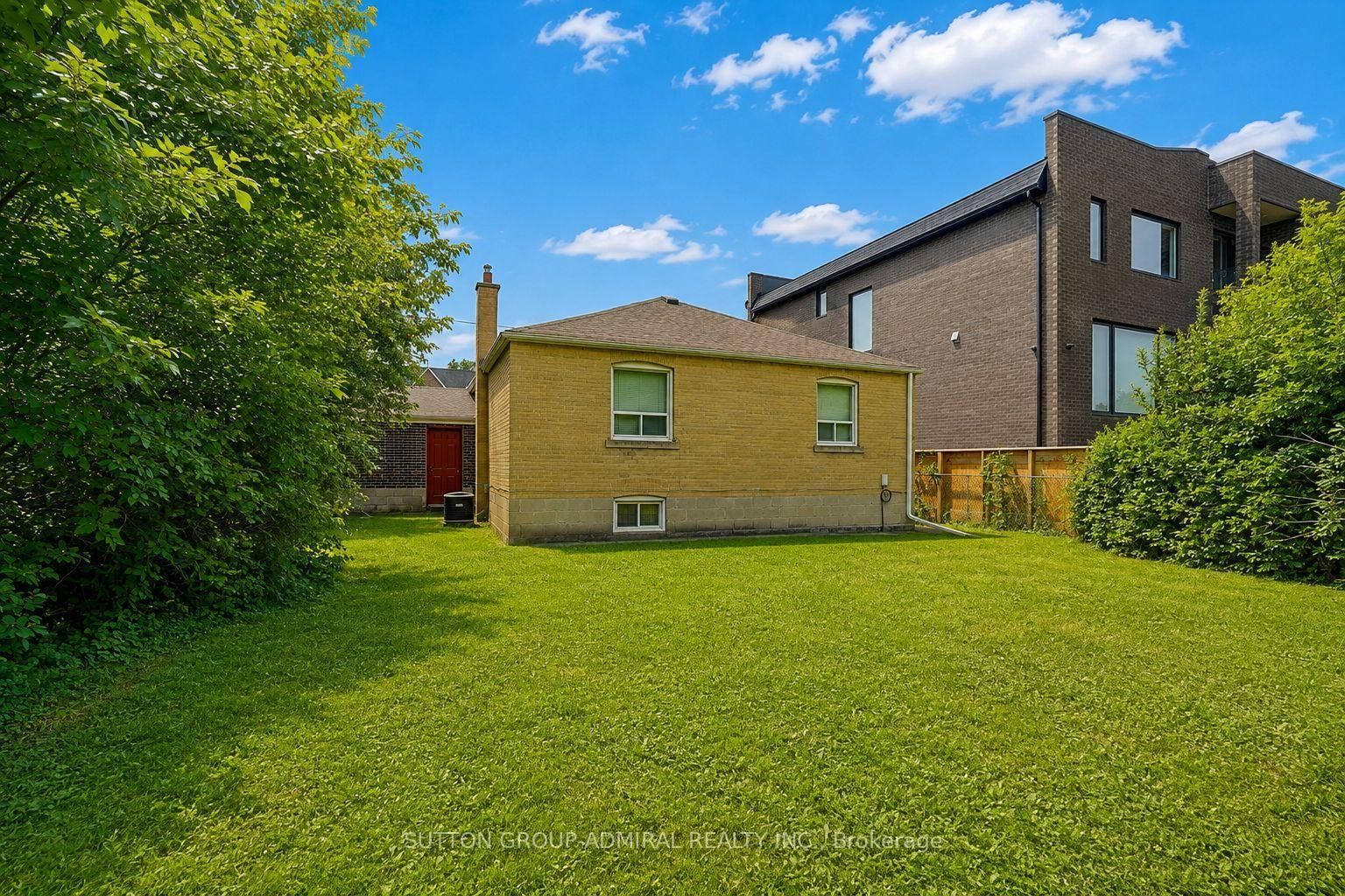 78 Invermay Avenue • Toronto, ON photo 8