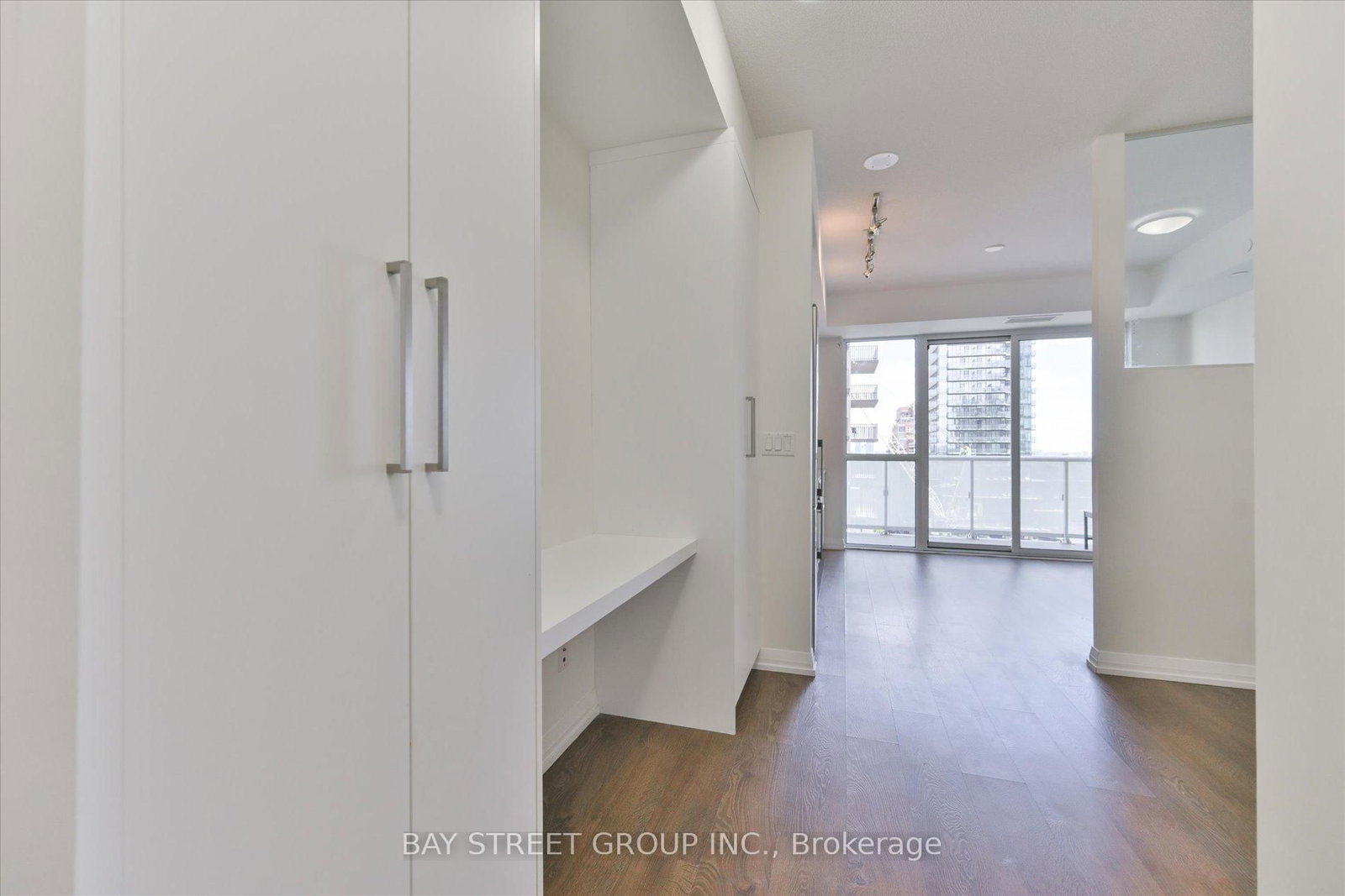 101 erskine Avenue • #1106 • Toronto, ON photo 14