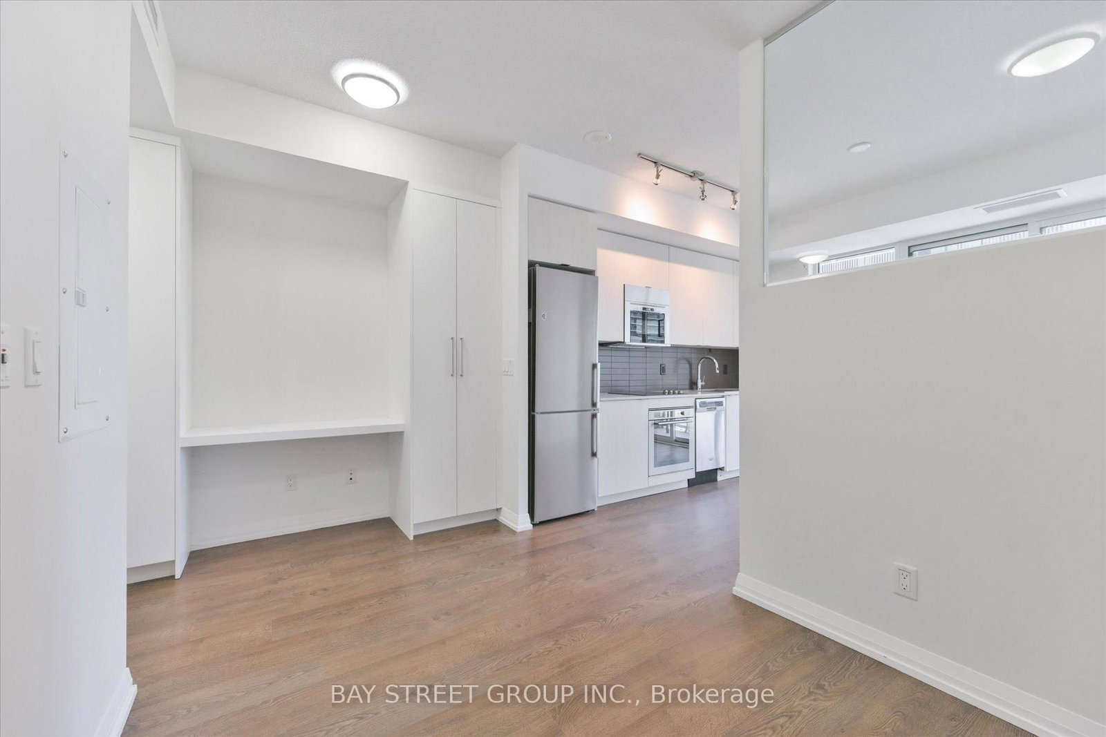 101 erskine Avenue • #1106 • Toronto, ON photo 19
