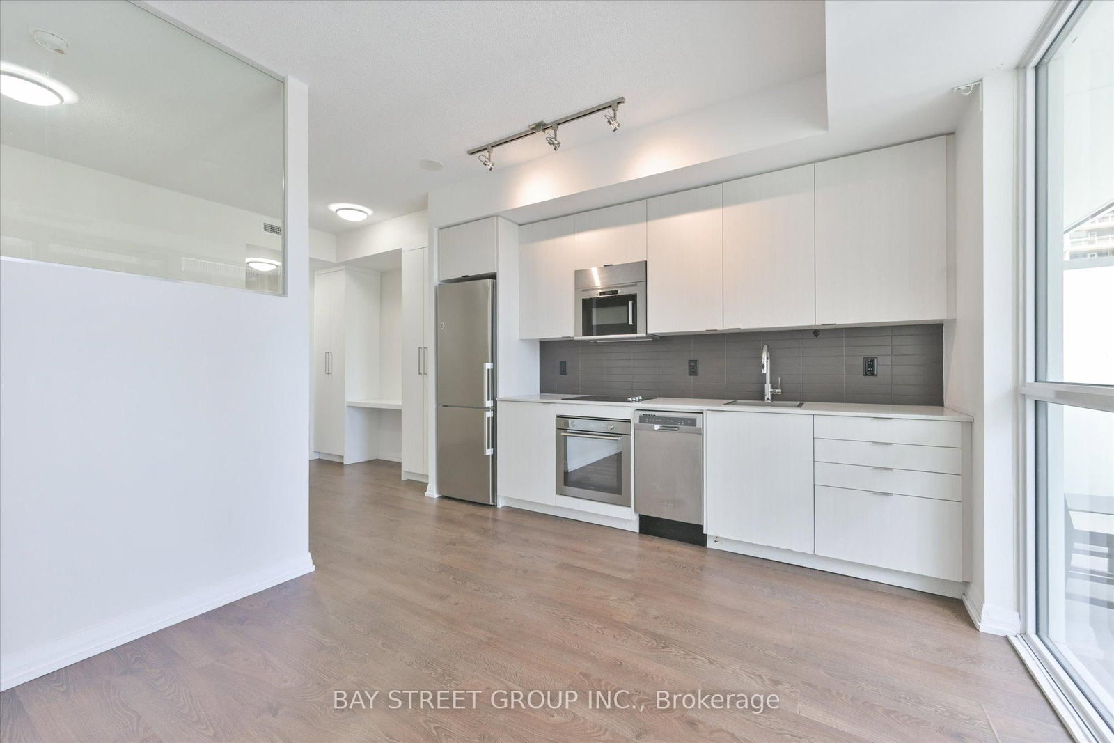 101 erskine Avenue • #1106 • Toronto, ON photo 24