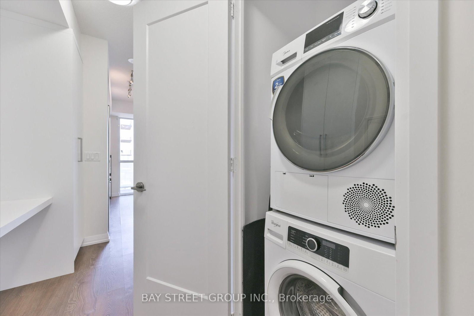 101 erskine Avenue • #1106 • Toronto, ON photo 27