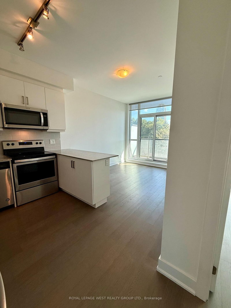 403 - 1486 Bathurst Street