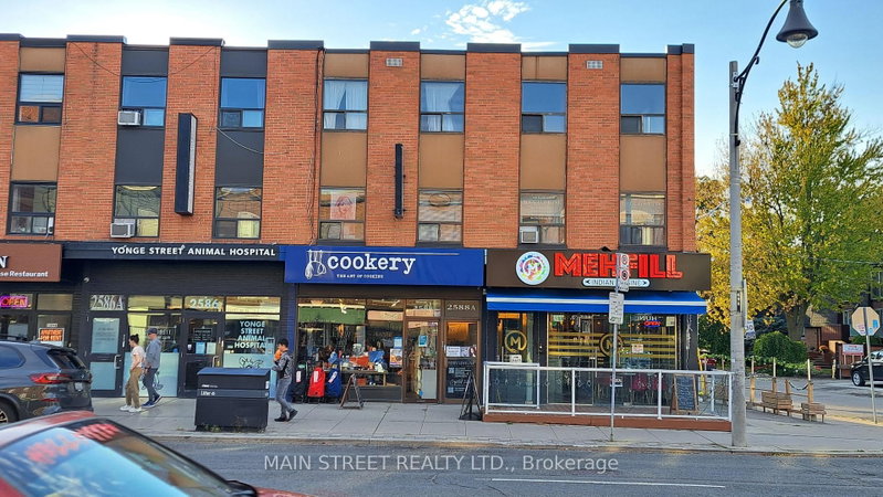 4 - 2588A Yonge Street