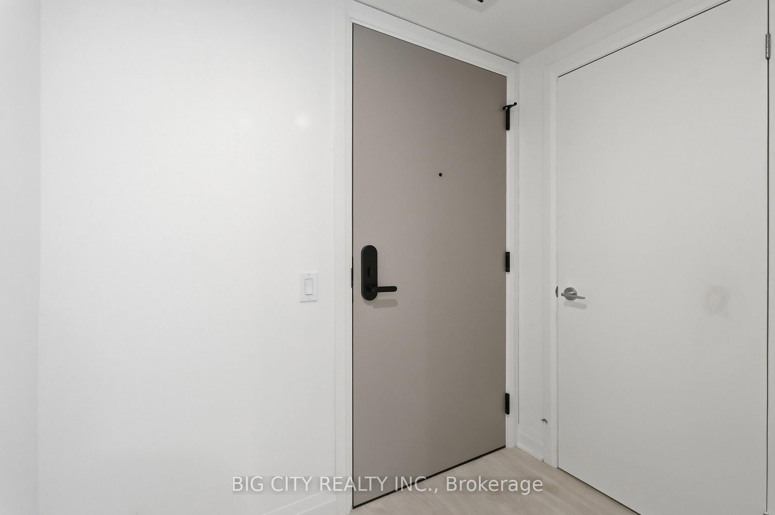 610 - 25 Frederick Todd Way, Toronto 2