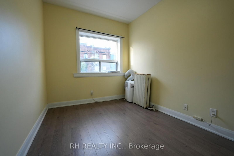 2ndfl - 825 College Street