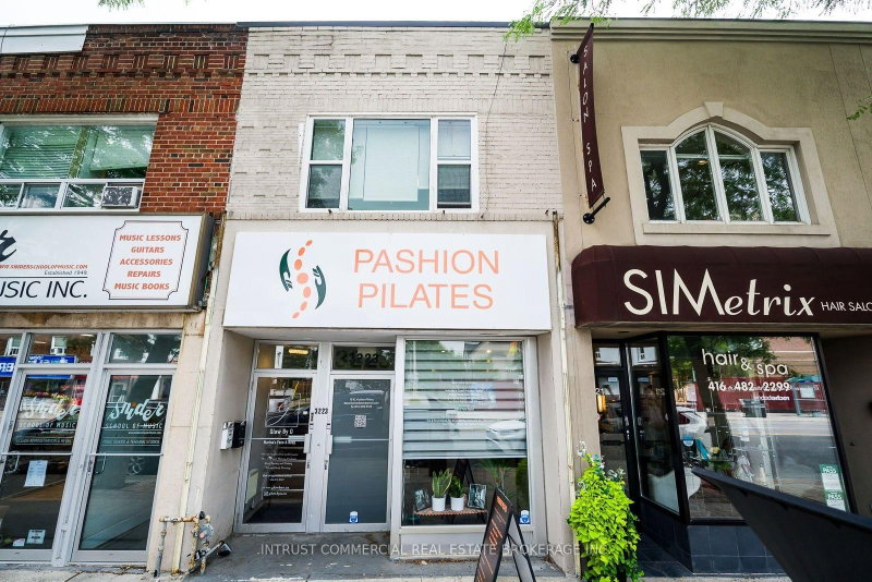 3223 Yonge St photo 1