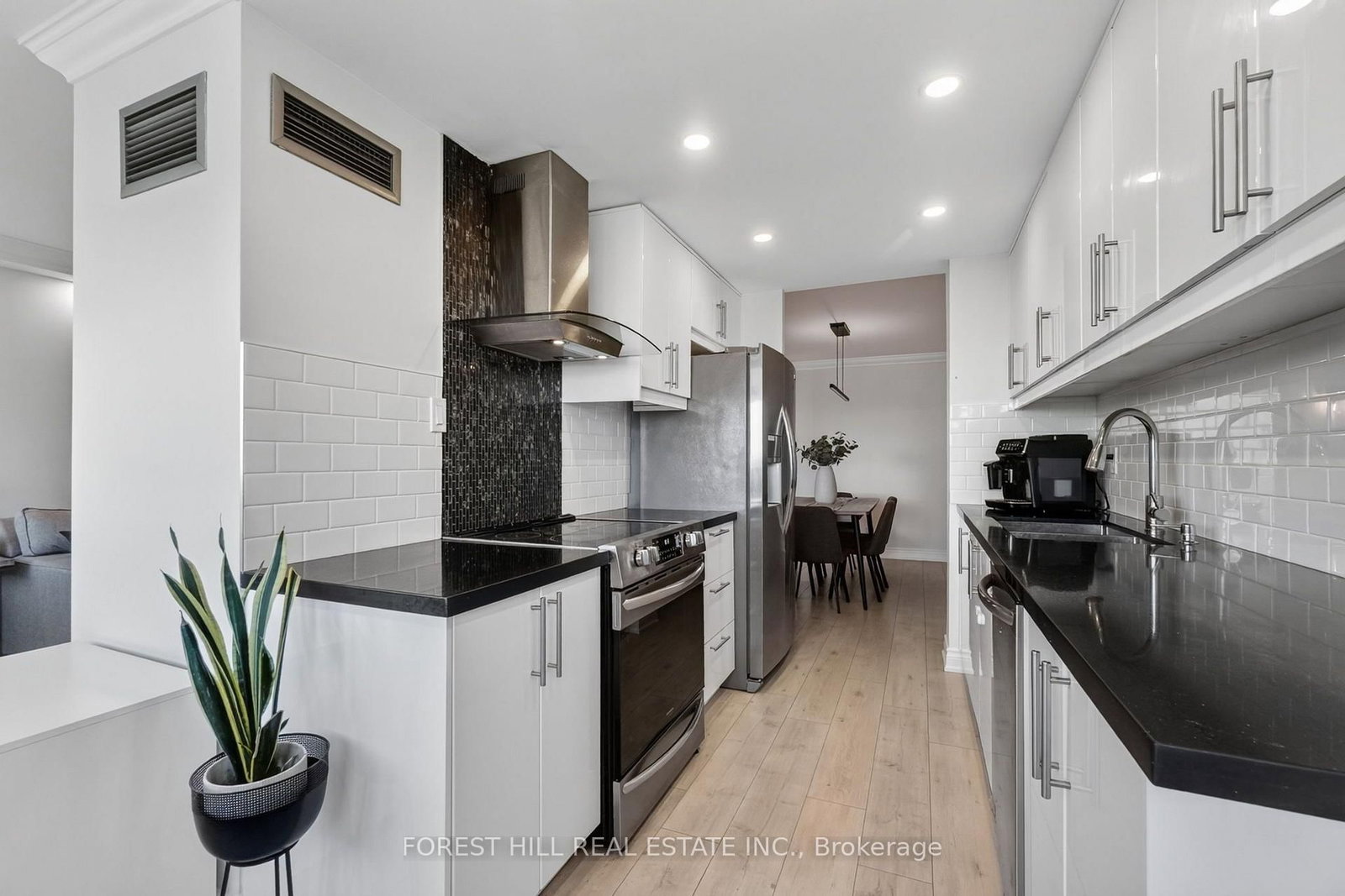 133 Torresdale Avenue • #804 • Toronto, ON photo 9