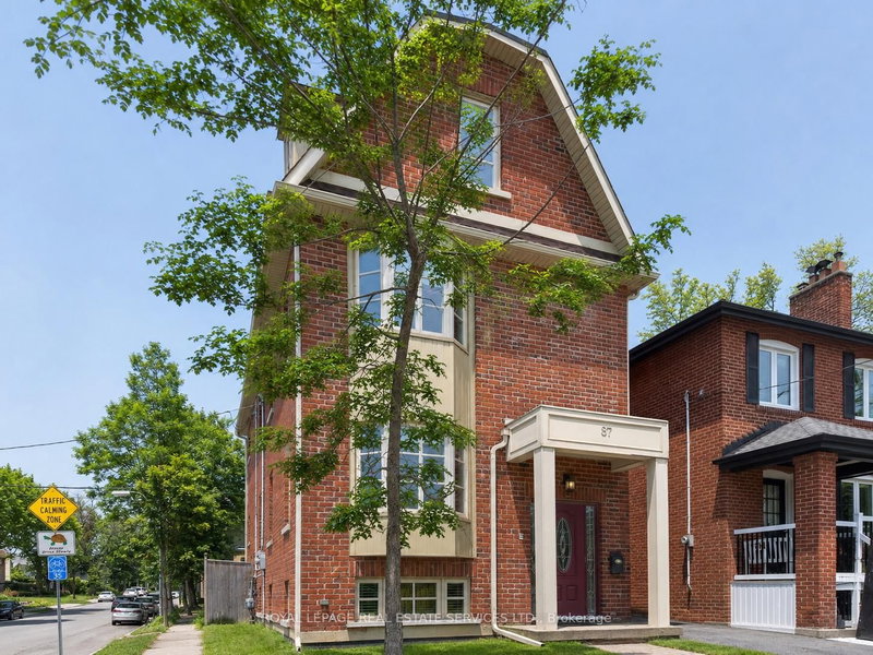 lower - 87 Lawrence Avenue W