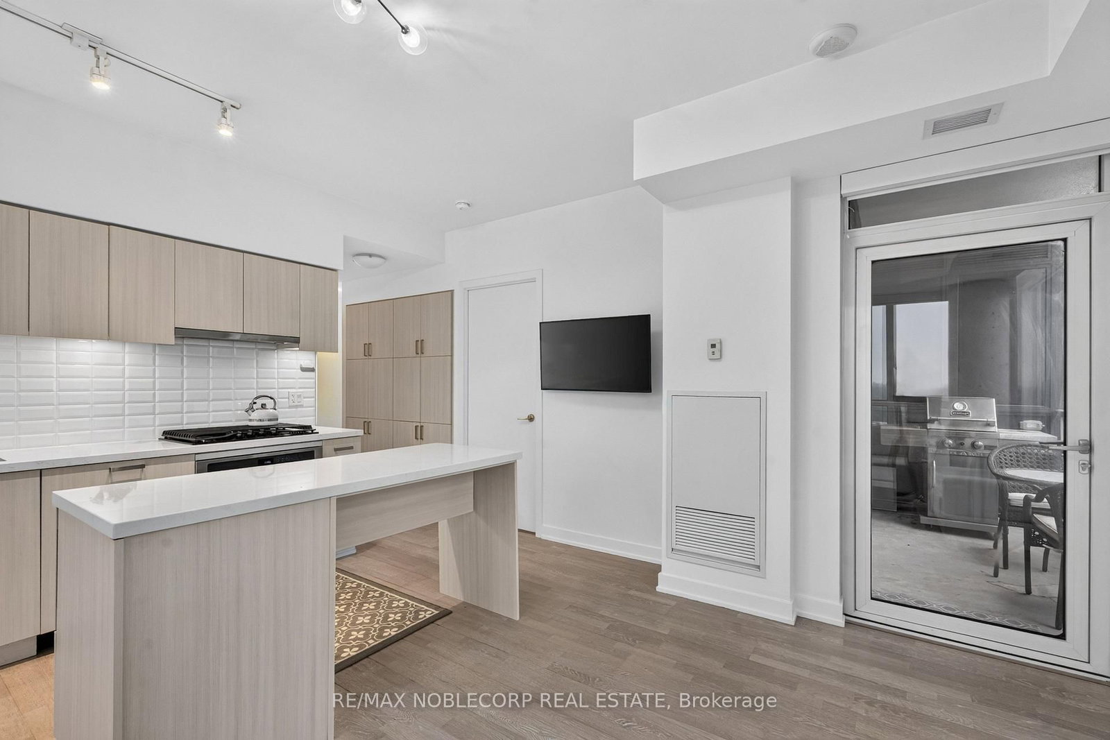 501 St Clair Avenue W • #1911 • Toronto, ON photo 10