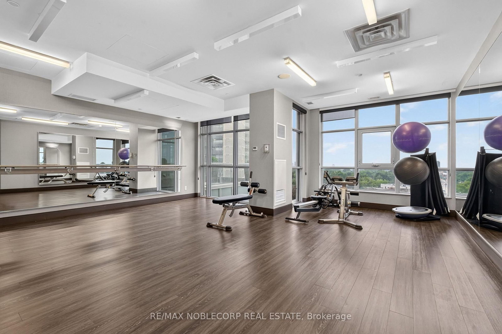 501 St Clair Avenue W • #1911 • Toronto, ON photo 19