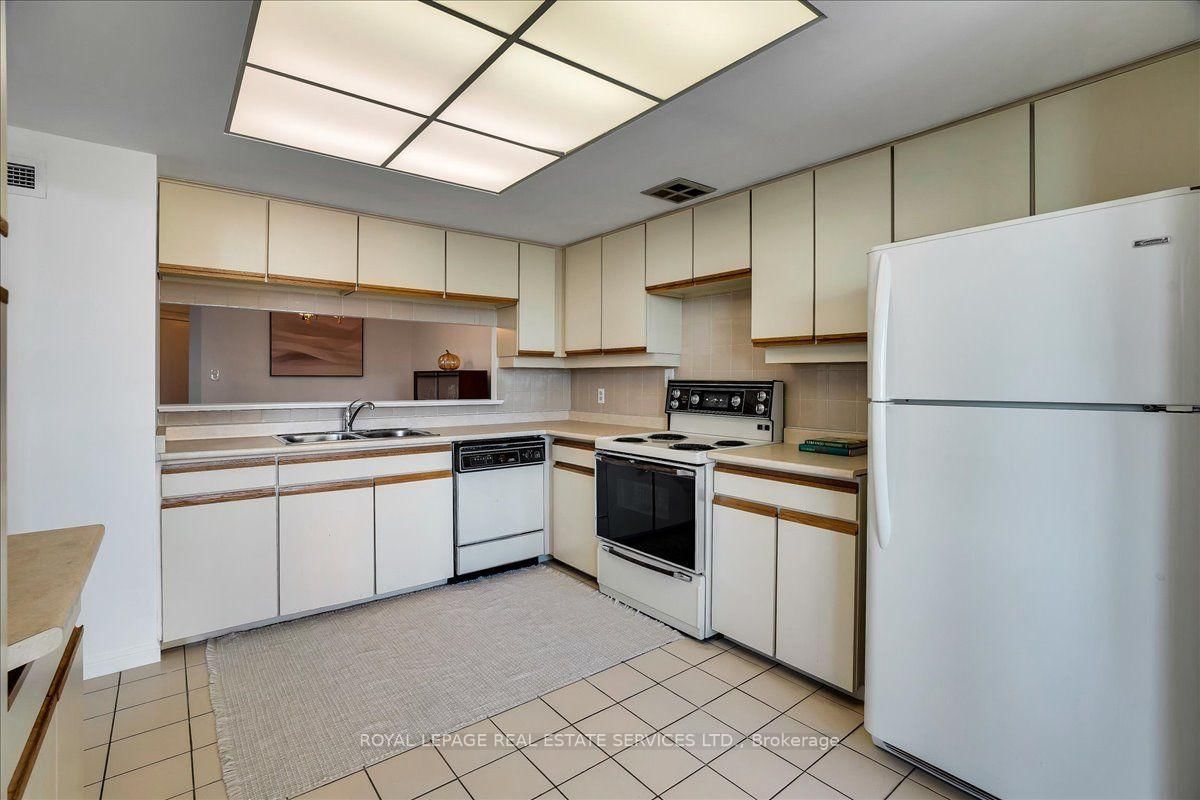 5444 Yonge Street • #902 • Toronto, ON photo 20