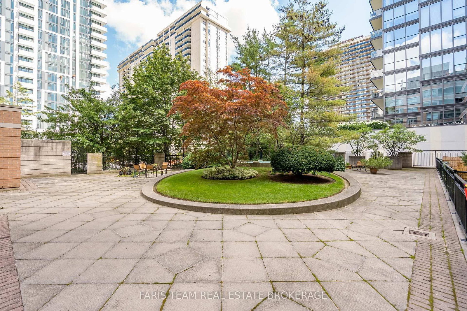 5 Rosehill Avenue • #703 • Toronto, ON photo 30