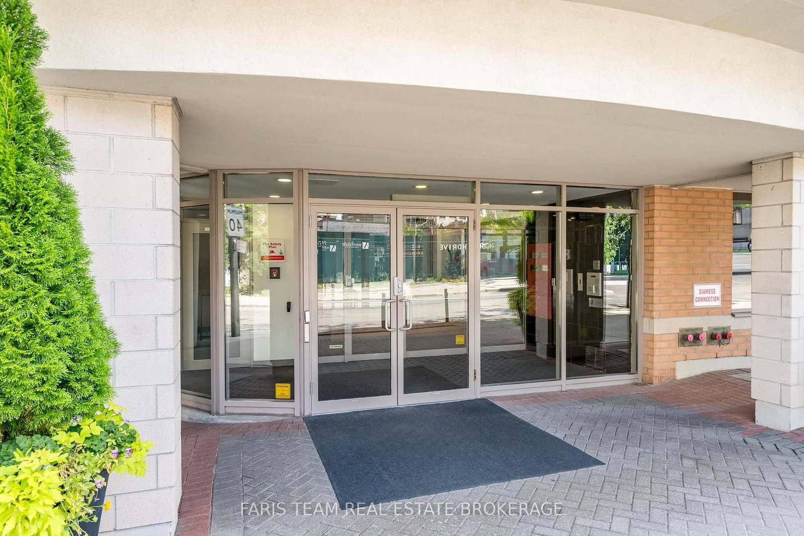 5 Rosehill Avenue • #703 • Toronto, ON photo 4