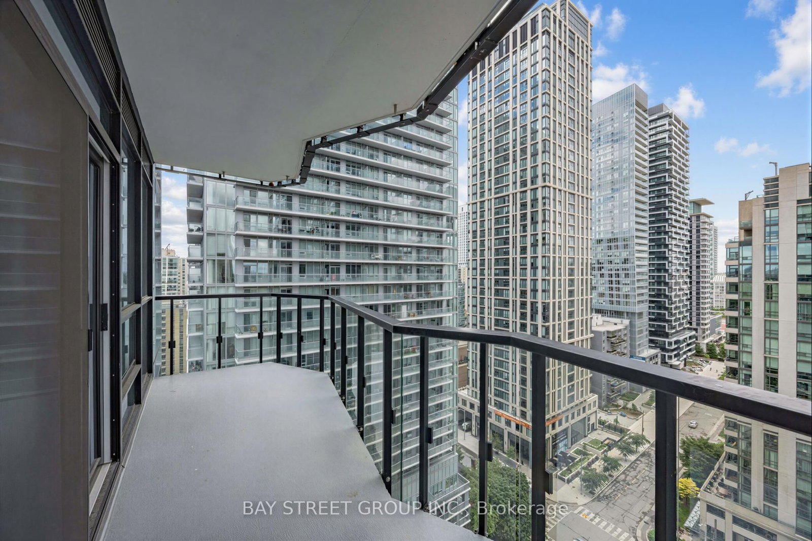 110 Broadway Avenue • #1602 • Toronto, ON photo 20