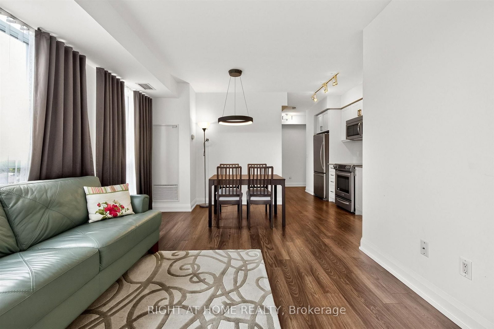 18 Graydon Hall Drive • #509 • Toronto, ON photo 17