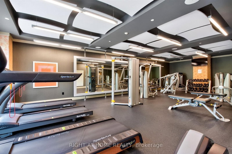 18 Graydon Hall Toronto,ON M3A 0A4 — Photo 33