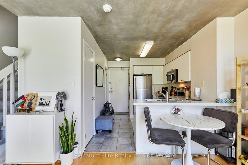 204 - 1029 King Street W