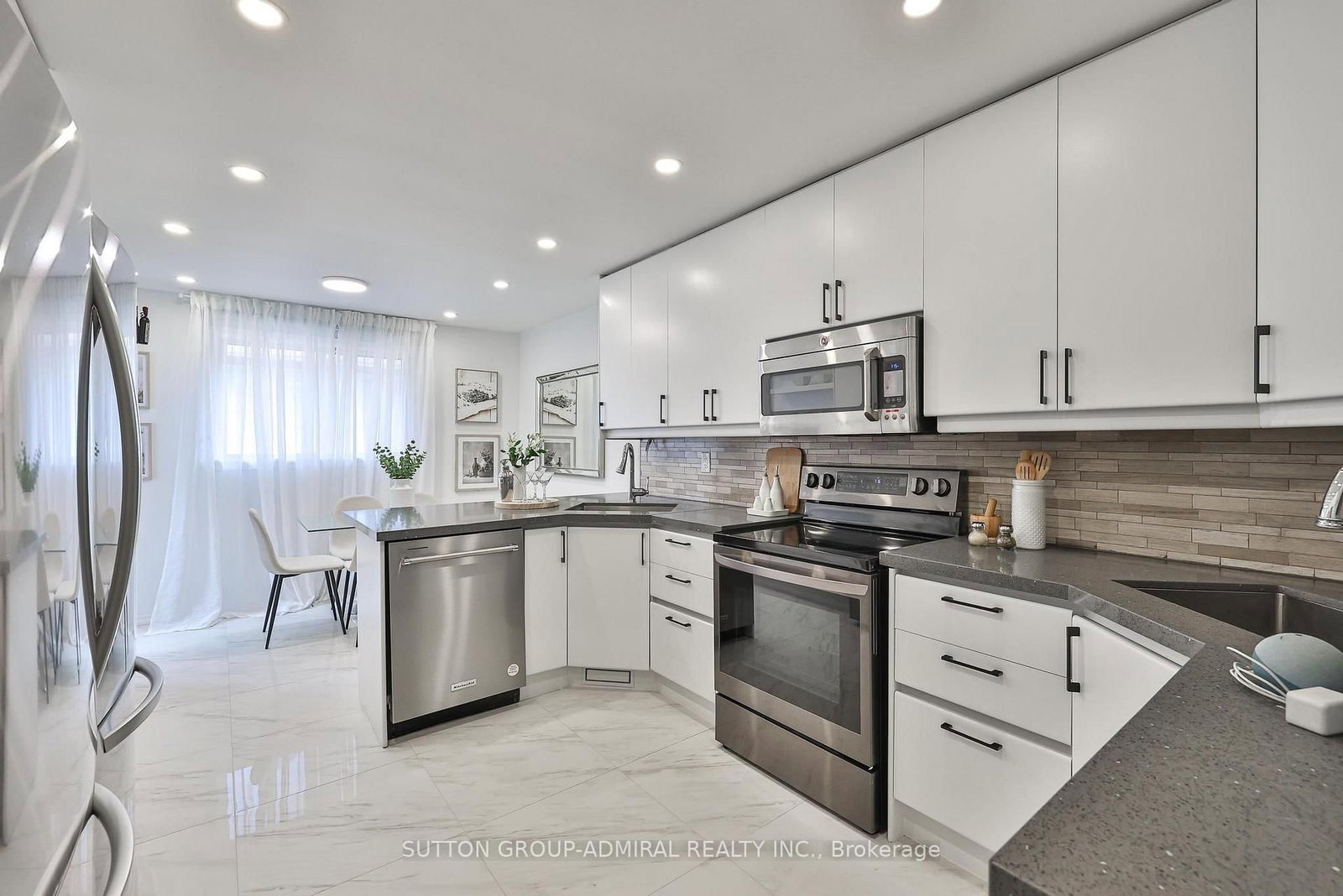 256 Torresdale Avenue • Toronto, ON photo 12