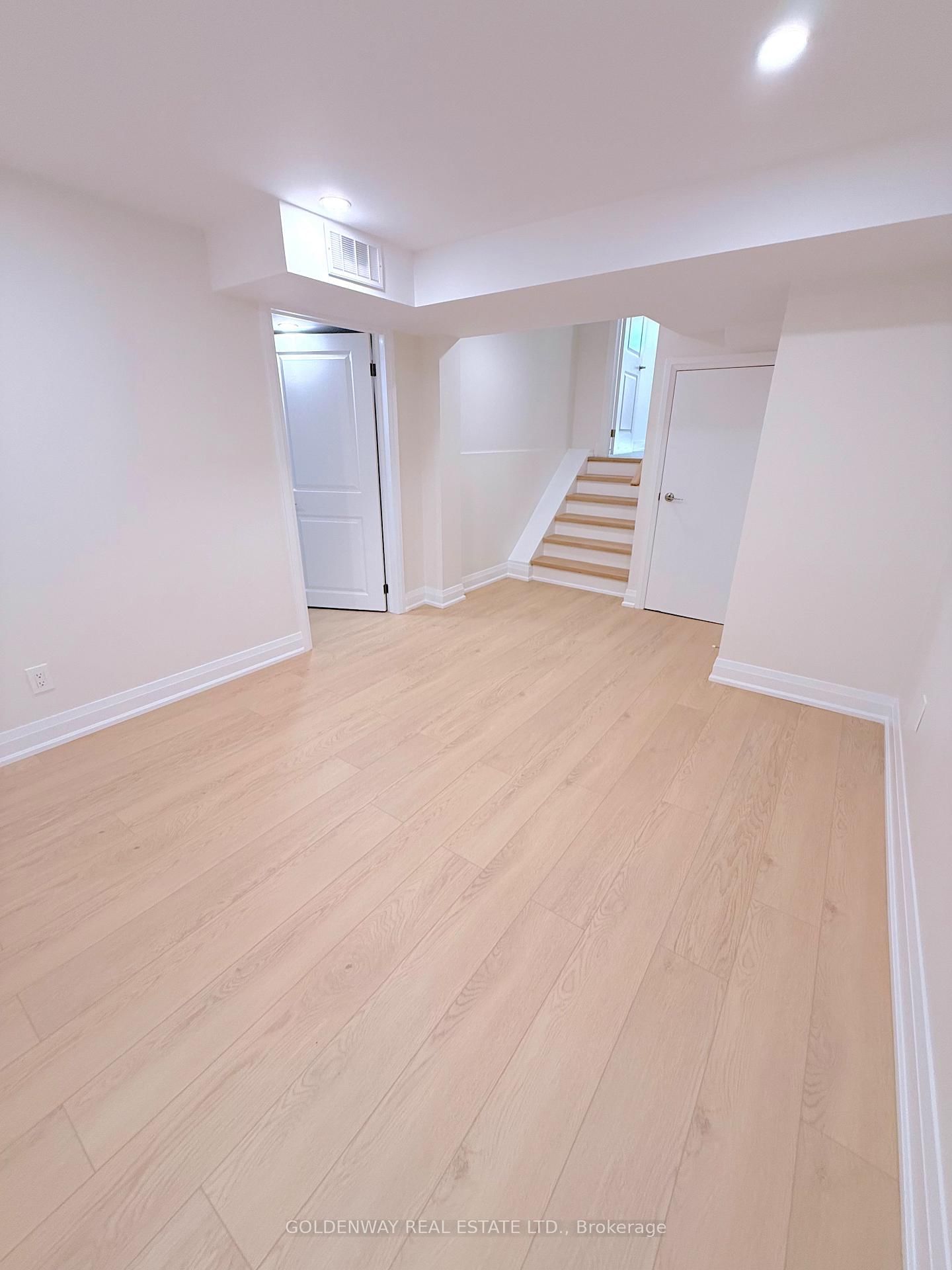 114 Loganberry Crescent • Toronto, ON photo 25