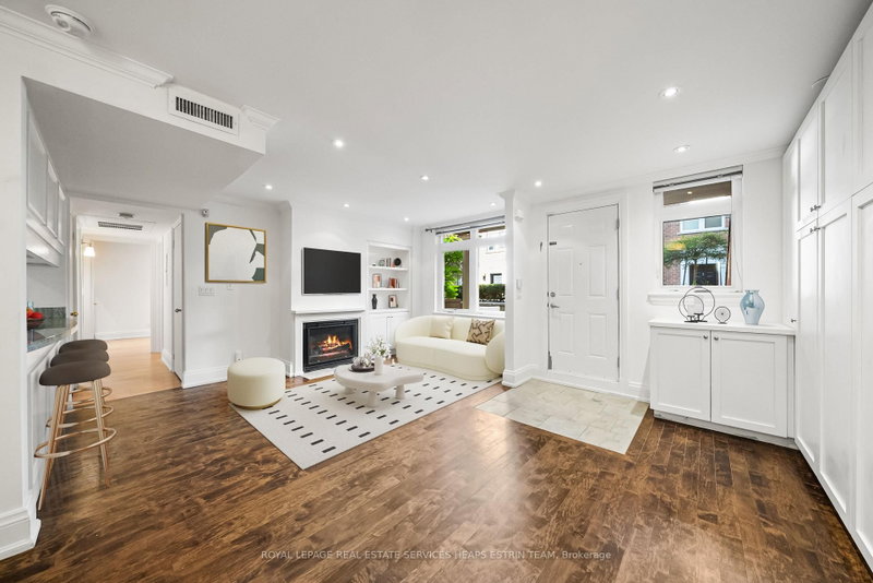 10 - 106 Redpath Avenue