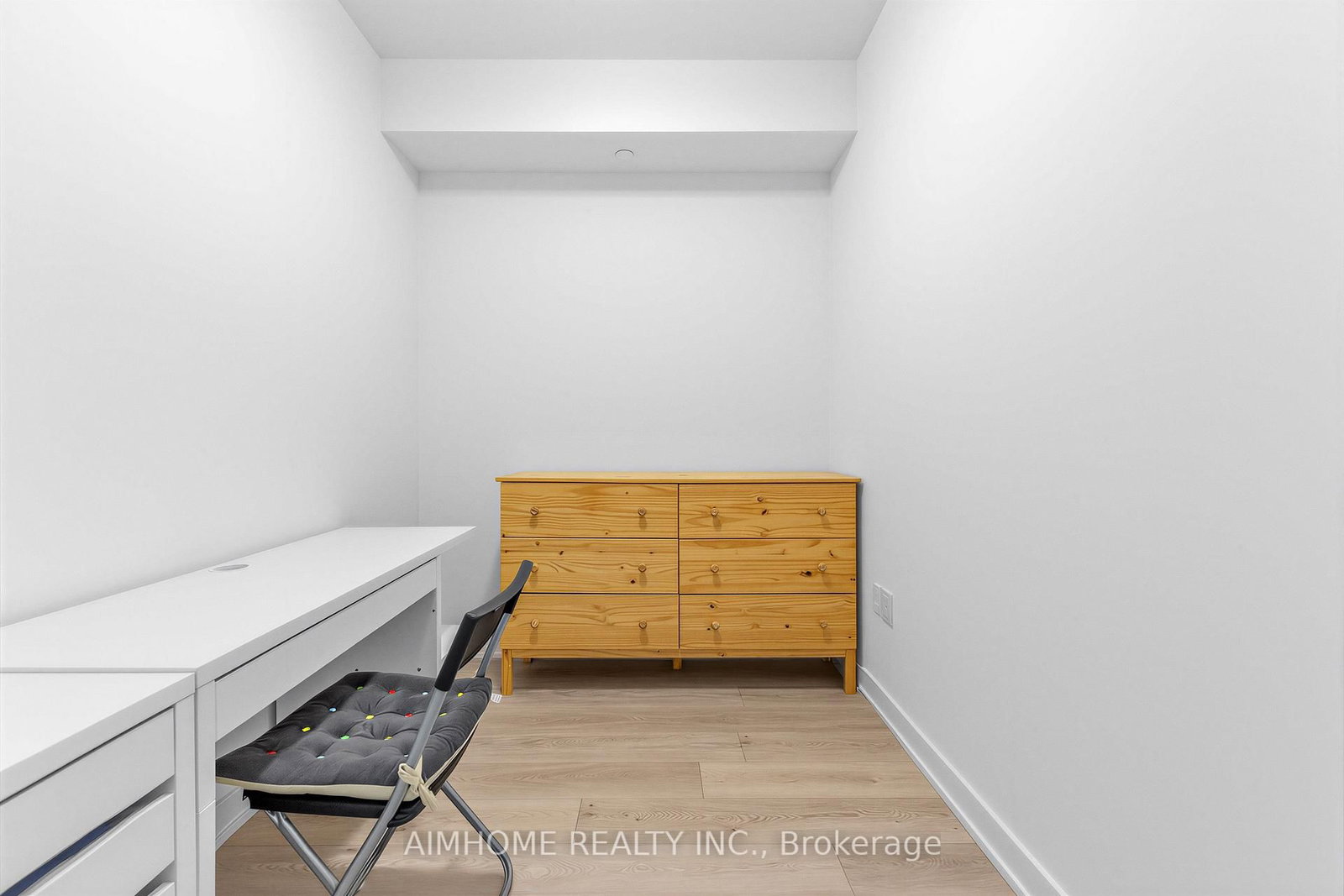 15 Queens Quay E • #409 • Toronto, ON photo 12