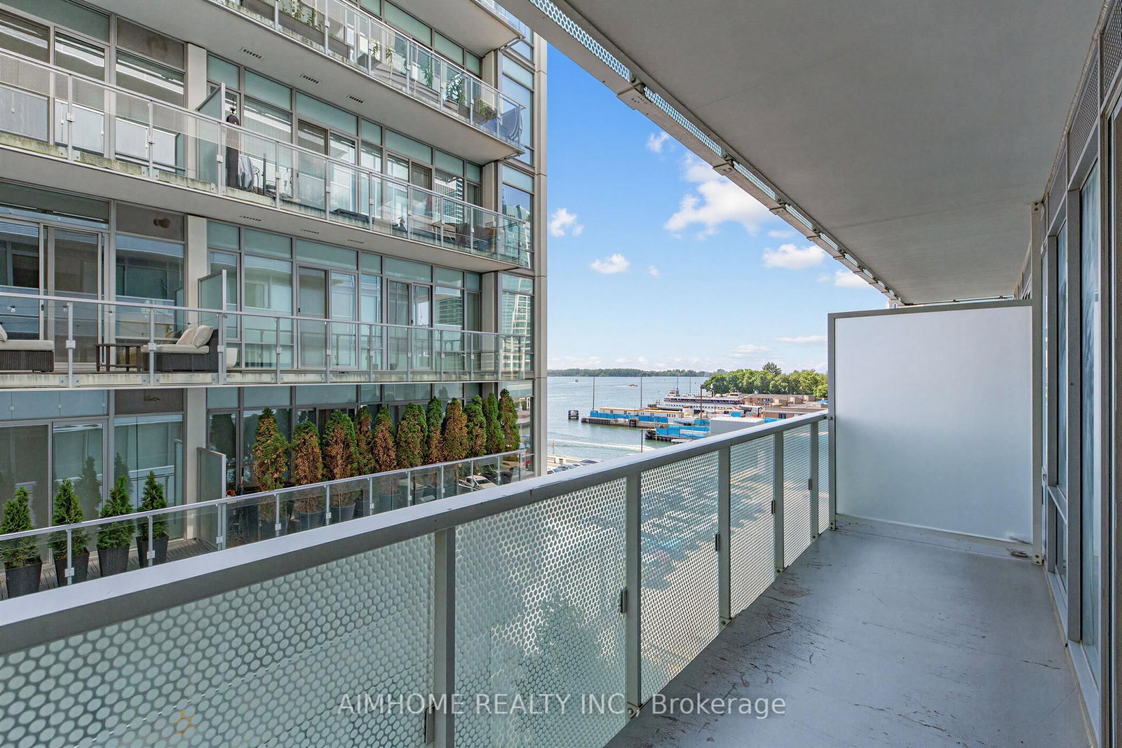 15 Queens Quay E • #409 • Toronto, ON photo 15