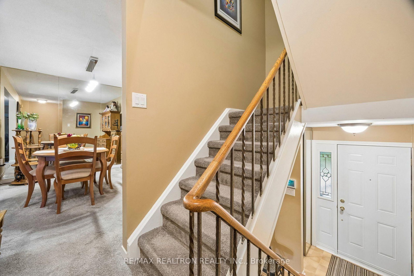 168 Song Meadoway • Toronto, ON photo 22