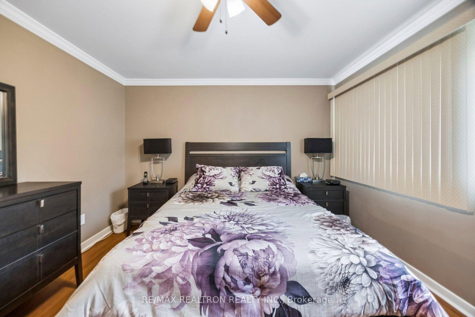 168 Song Meadoway • Toronto, ON photo 26