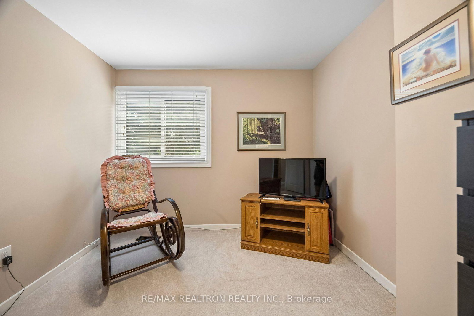 168 Song Meadoway • Toronto, ON photo 33