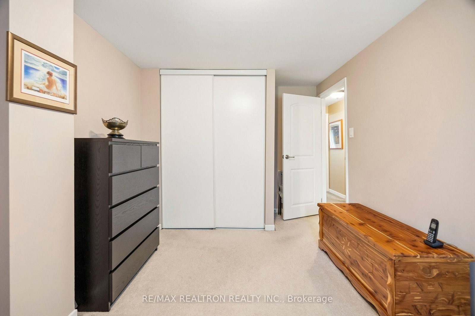 168 Song Meadoway • Toronto, ON photo 34