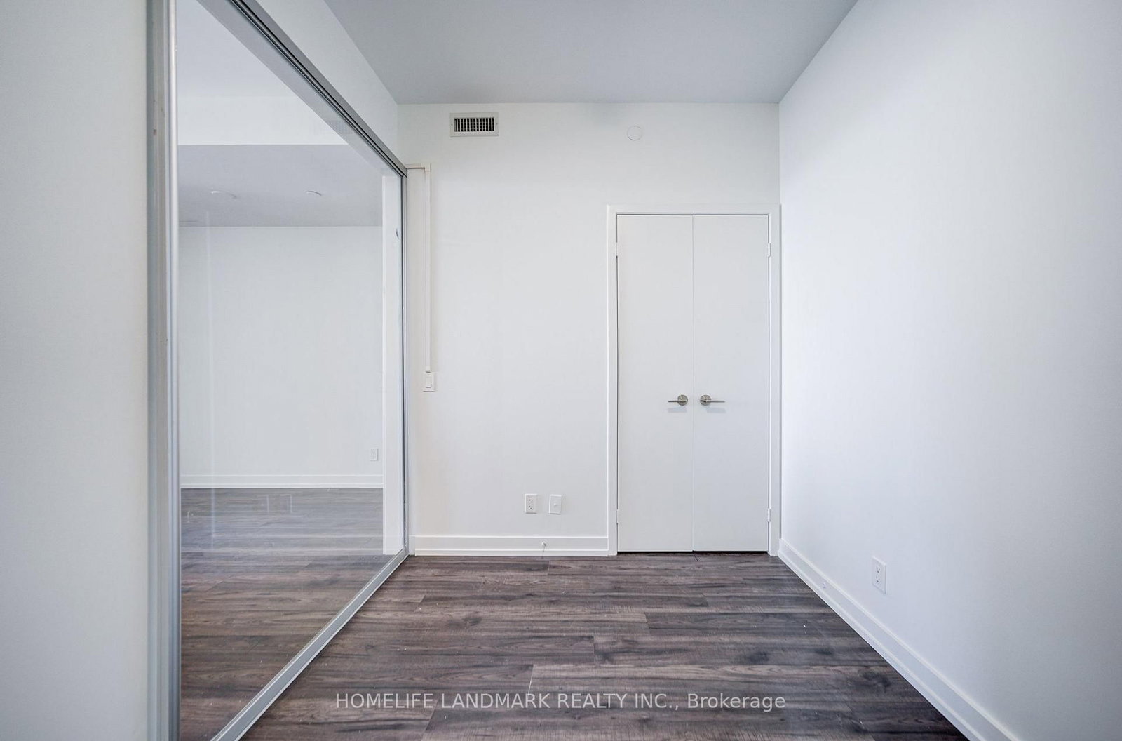 33 Helendale Avenue • #601 • Toronto, ON photo 27