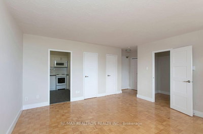 Condo leased at 900-525 Eglinton Avenue, Toronto, Ontario, M4P 2P6 - Mount Pleasant East - MLS: C13692982