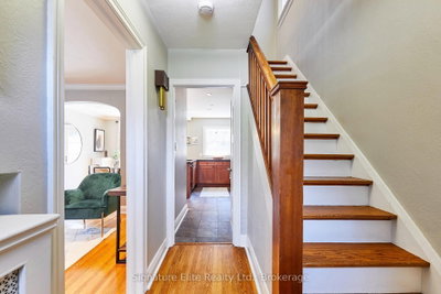 153 Parkhurst Boulevard, Toronto, ON, photo 4