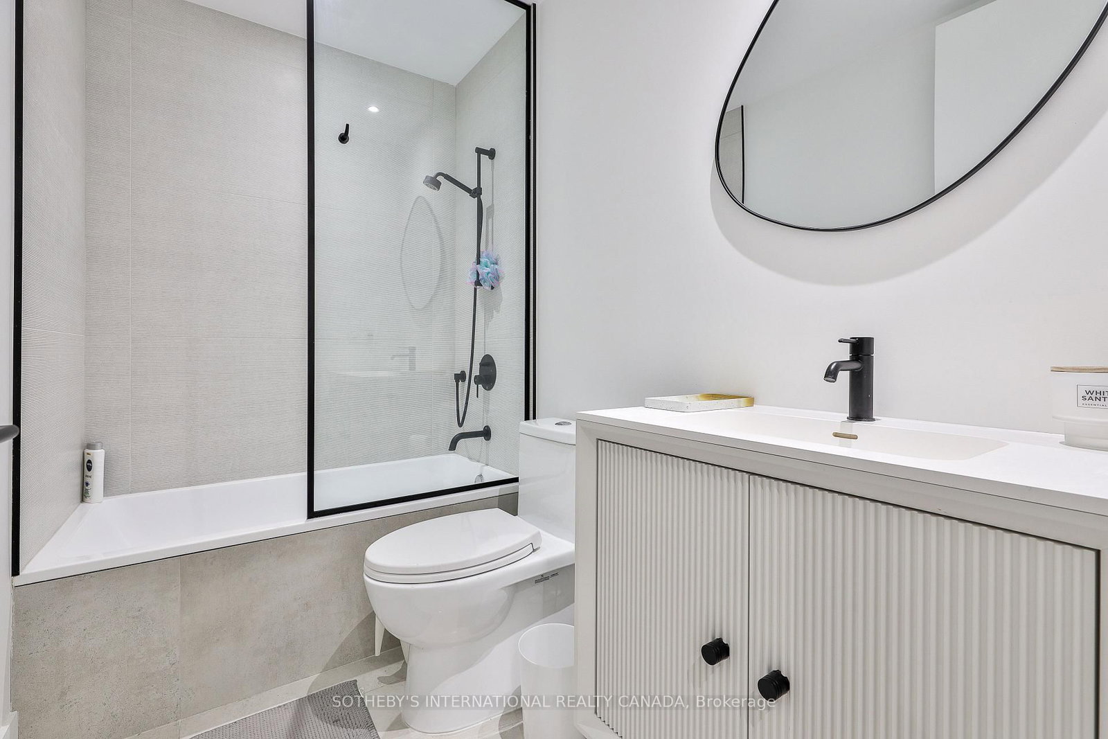 108 Stratford Crescent • Toronto, ON photo 22