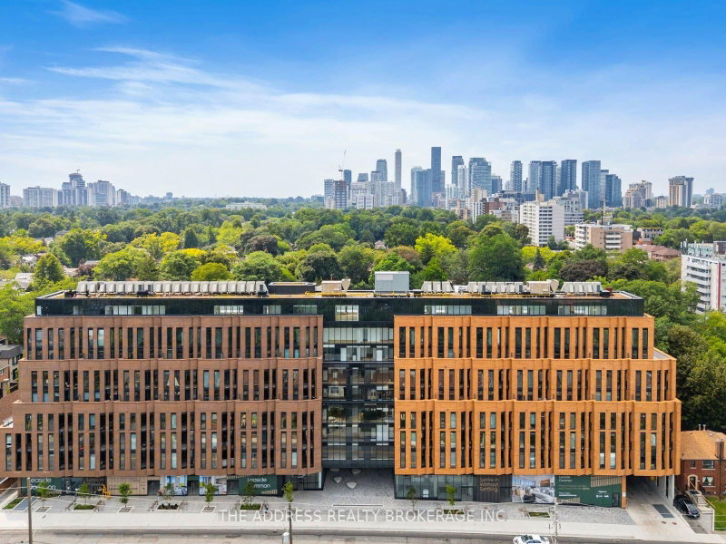 TH08 - 1720 Bayview Avenue E